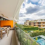 Sea View Luxury At Your Fingertips Lejlighed *